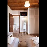 Three Seasons Apartament Kávos