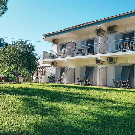 Three Seasons Apartamento