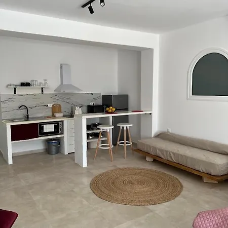 Three Seasons Apartament