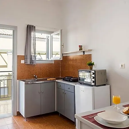 Apartment Three Seasons