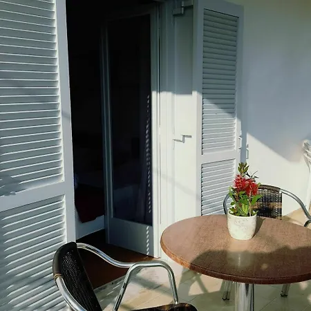 Three Seasons Apartamento *