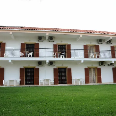 Apartament Three Seasons Kávos